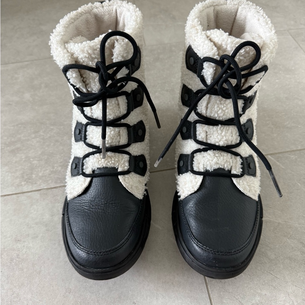 Sorel Women’s Explorer II Joan Boot. Size 7.5. Black/Sea Salt. - Picture 4 of 11